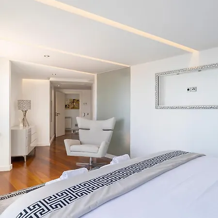 Cascais Lux - New Parede